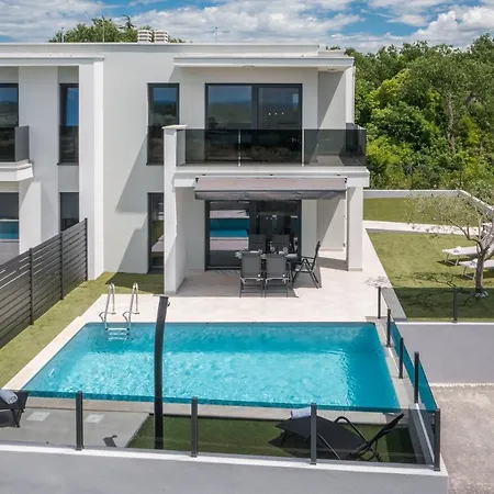 Villa Lucia *